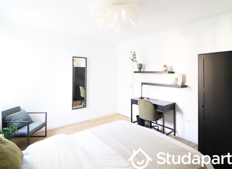 Chambre - 10 m² - 1 pièce