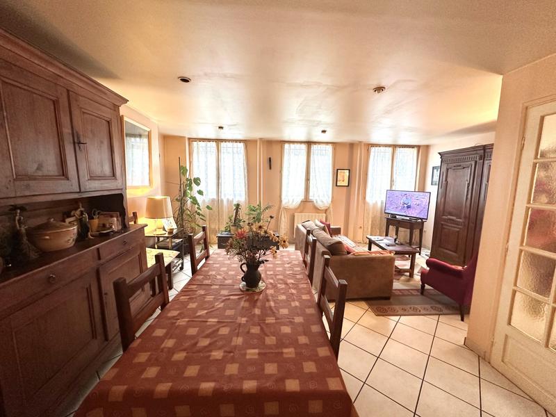 Appartement - 60 m² - 2 pièces