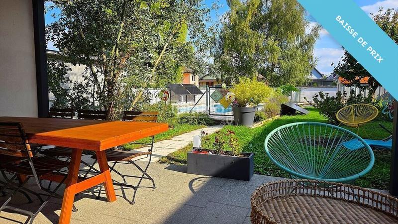 Maison - 225 m² - 8 pièces