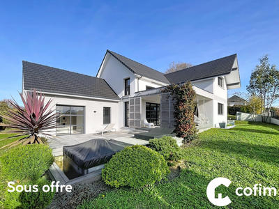 Maison - 157 m² - 6 pièces