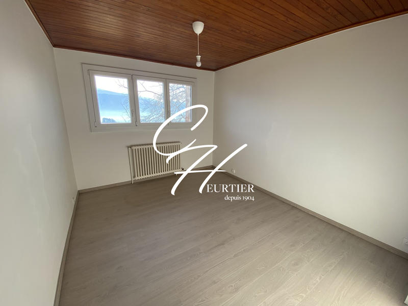 Maison - 151 m² - 6 pièces