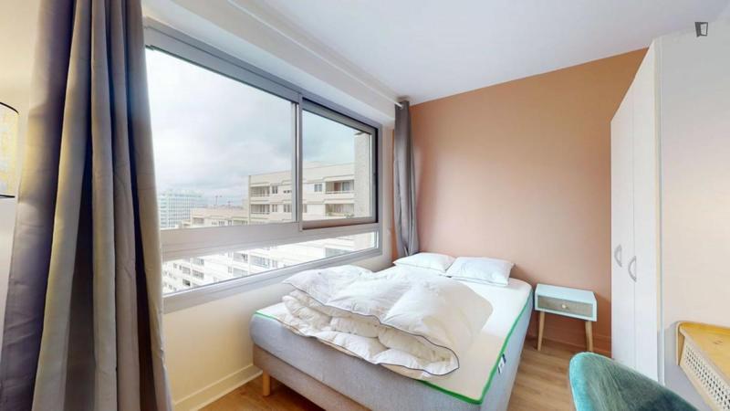 Chambre - 9 m² - 4 pièces