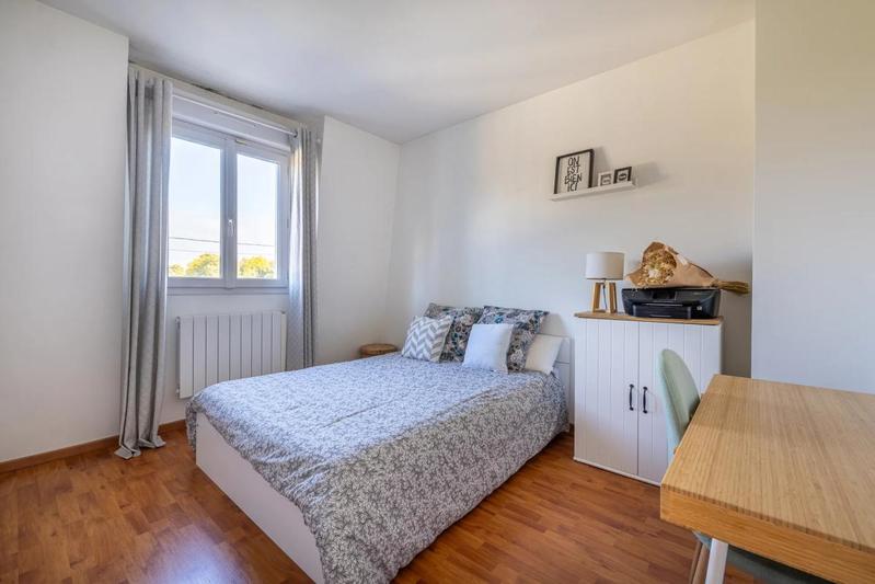 Maison - 90 m² - 5 pièces