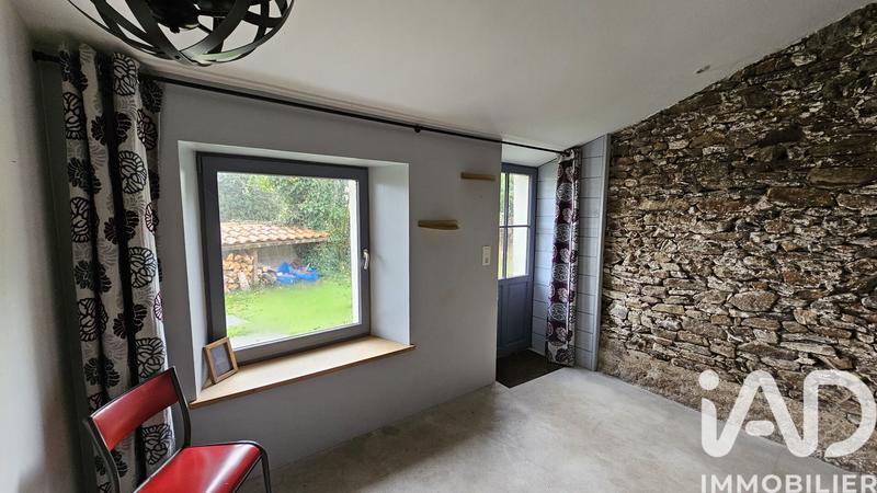 Maison - 205 m² - 9 pièces