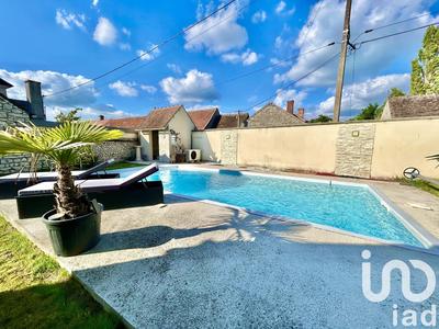 Maison - 235 m² - 12 pièces