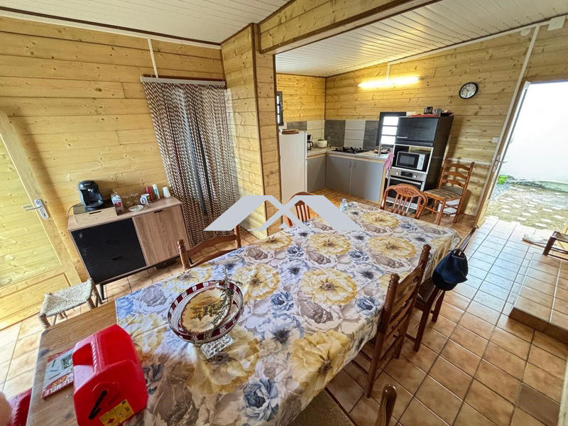 Maison - 90 m² - 3 pièces