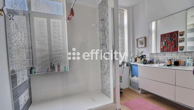 Maison - 175 m² - 6 pièces