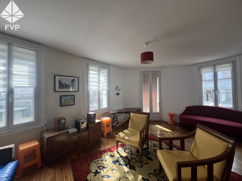 Maison - 165 m² - 5 pièces