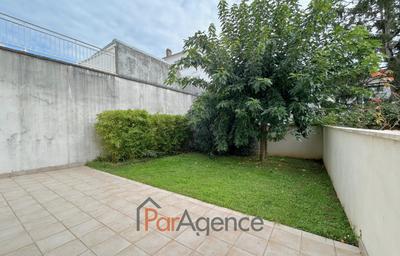 Maison - 98 m² - 4 pièces