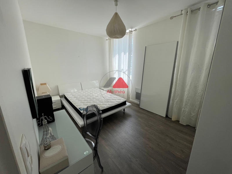 Appartement - 83 m² - 4 pièces