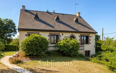 Maison traditionnelle - 157 m² - 6 pièces
