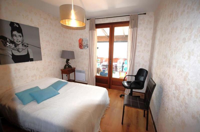 Maison traditionnelle - 353 m² - 10 pièces