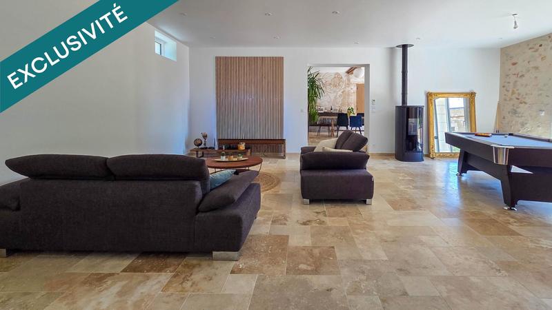 Maison - 250 m² - 10 pièces