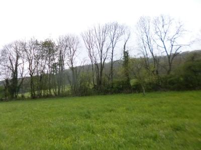 Terrain constructible - 1 200 m²