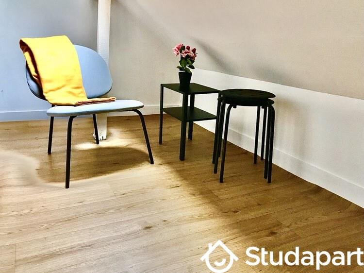 Chambre - 7 m² - 1 pièce