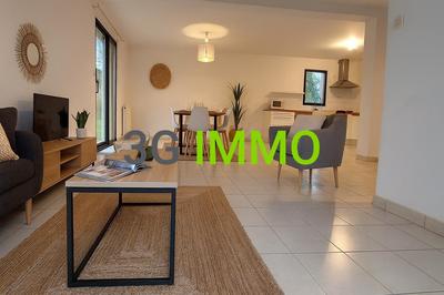 Maison - 107 m² - 6 pièces