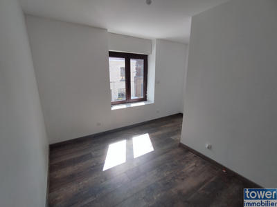 Maison - 89 m² - 5 pièces