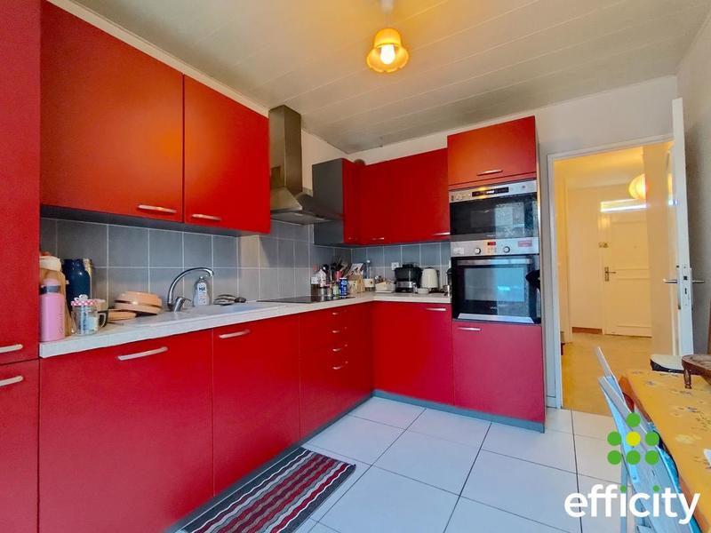 Pavillon - 94 m² - 5 pièces