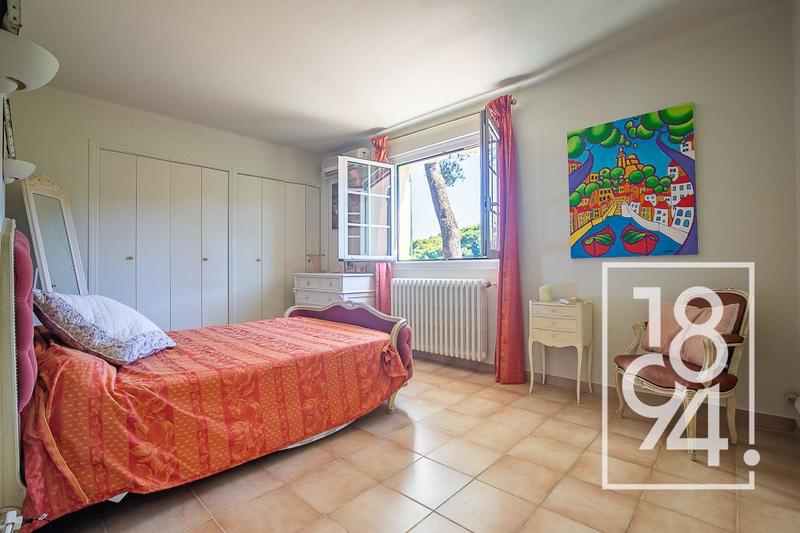 Maison - 192 m² - 7 pièces