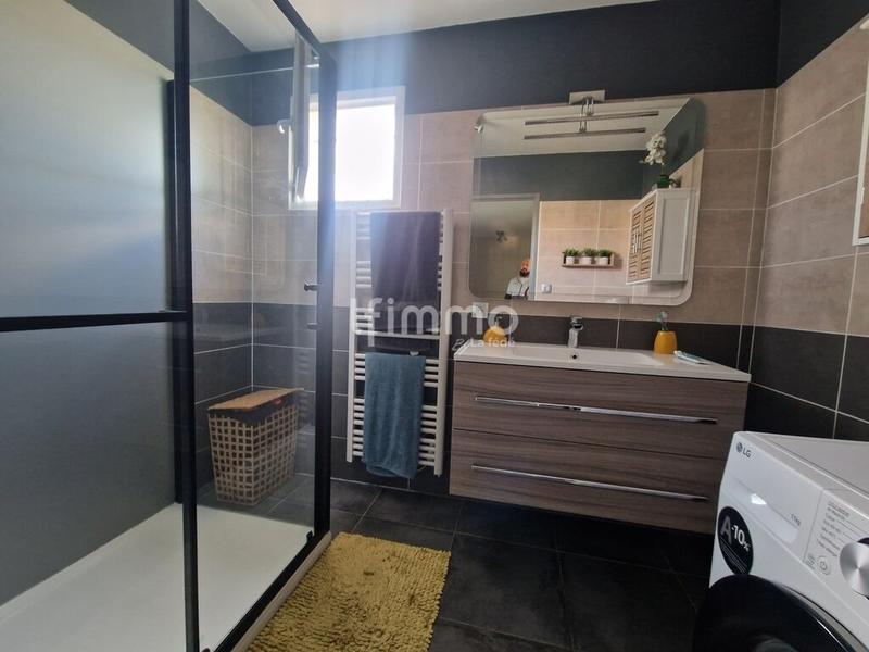 Appartement - 85 m² - 4 pièces