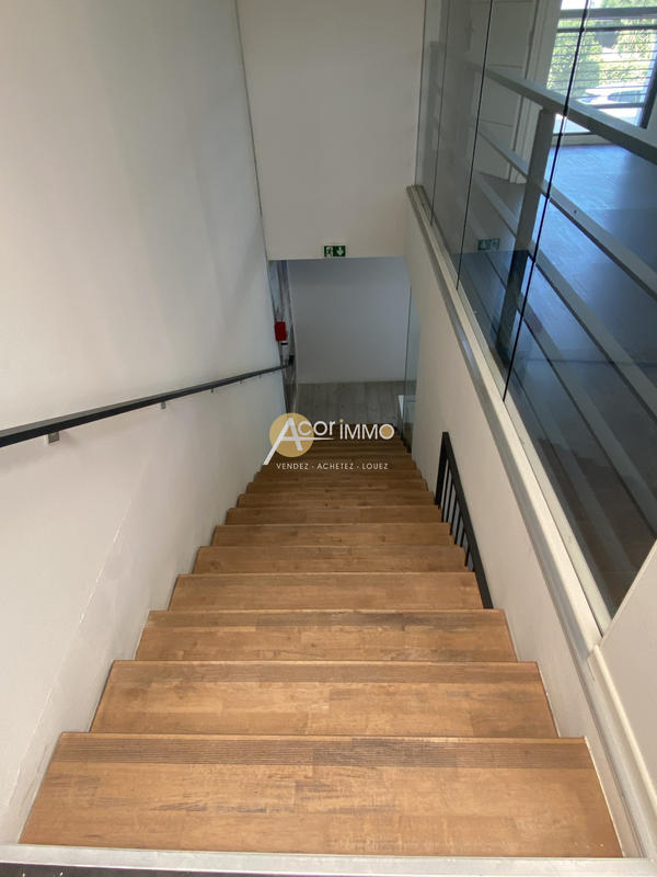 Local commercial - 180 m²