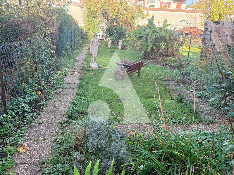 Maison - 145 m² - 5 pièces