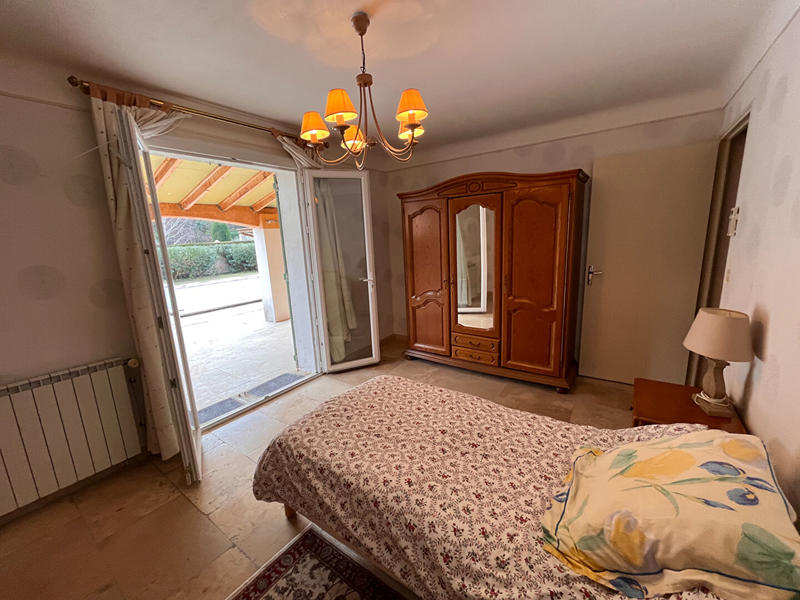 Villa - 216 m² - 8 pièces