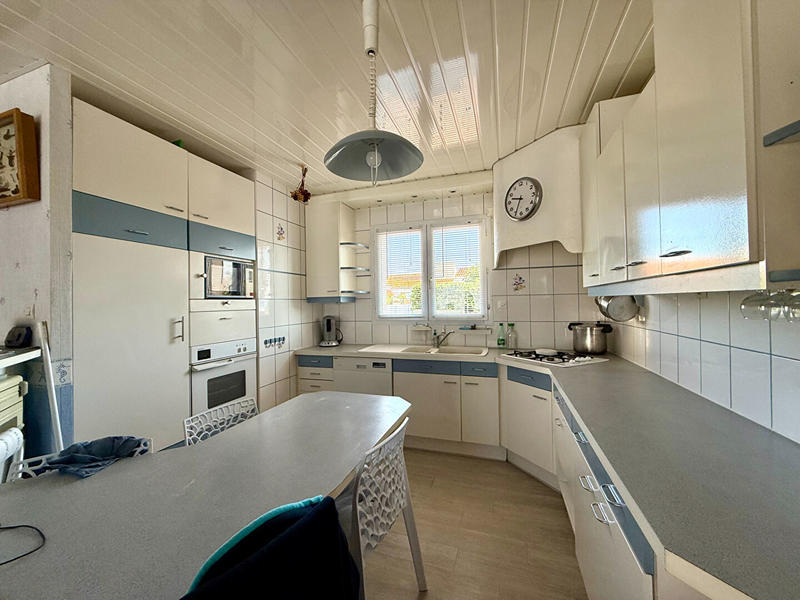 Maison - 140 m² - 5 pièces