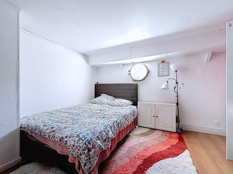 Péniche - 180 m² - 7 pièces