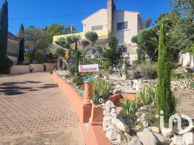 Maison - 140 m² - 7 pièces