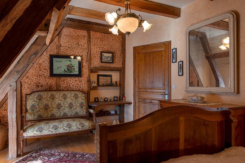 Maison - 317 m² - 12 pièces