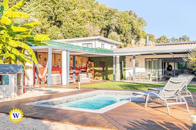 Maison - 194 m² - 5 pièces