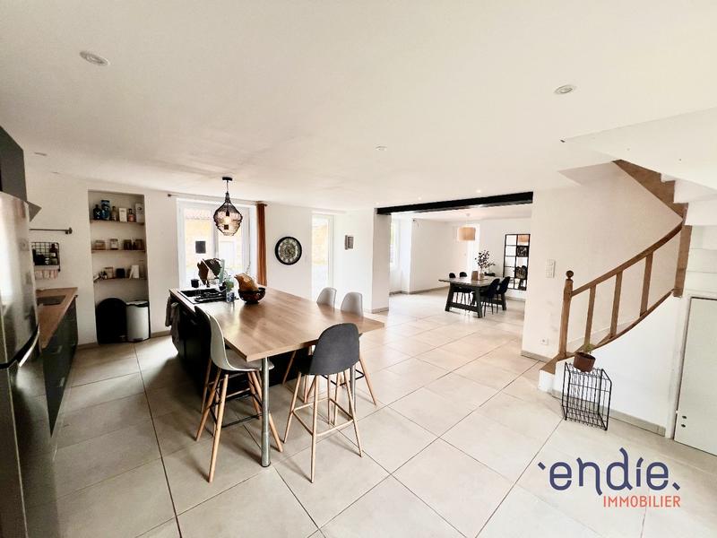 Maison - 135 m² - 4 pièces