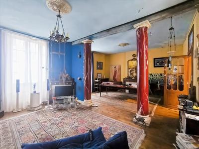 Maison - 196 m² - 8 pièces