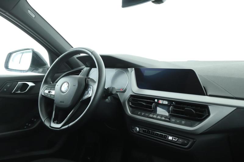 Bmw Série 1 118i Business Design Dkg7 140 ch