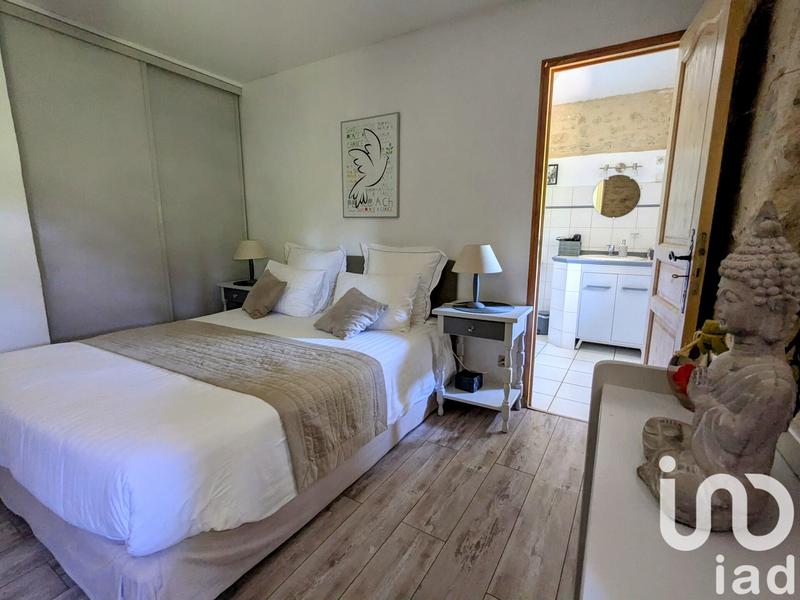 Maison - 330 m² - 10 pièces