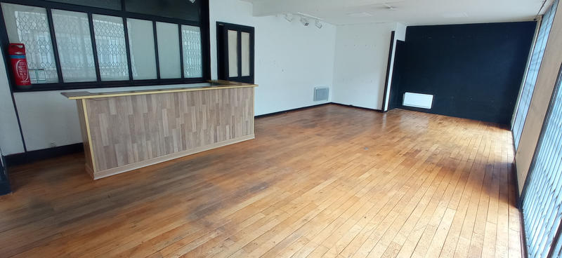 Local commercial - 158 m² - 1 pièce