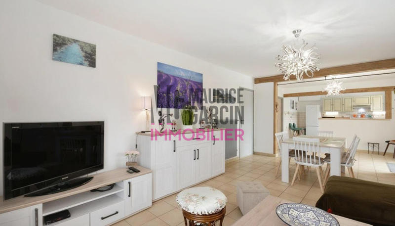 Maison - 215 m² - 6 pièces