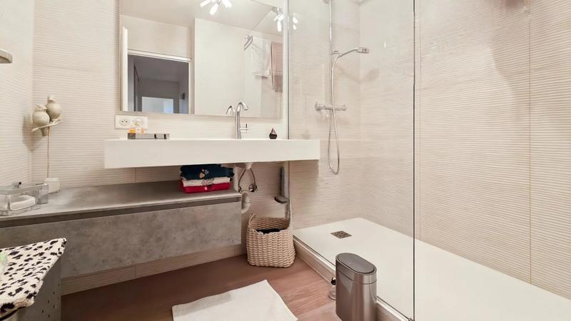 Appartement - 83 m² - 4 pièces