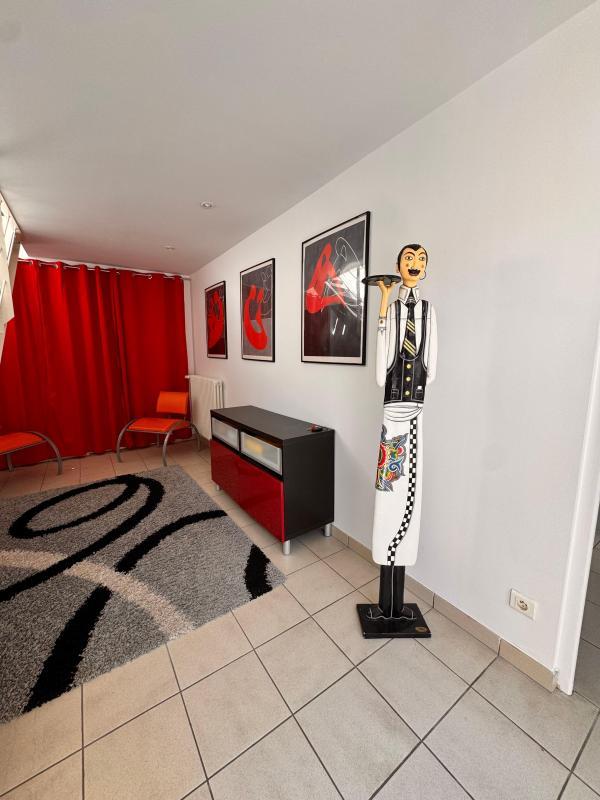 Loft - 176 m² - 4 pièces