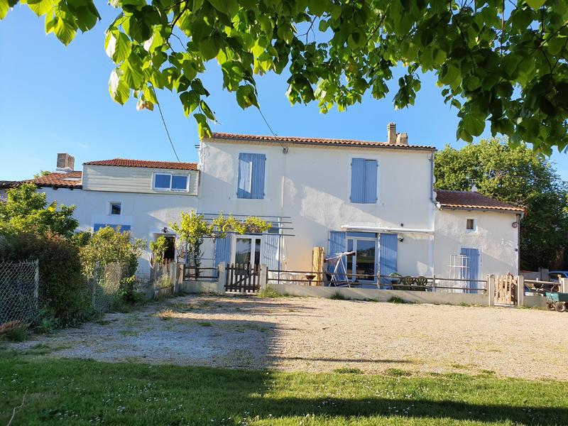 Maison - 190 m² - 7 pièces