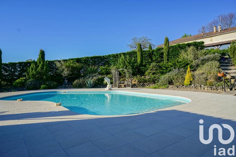 Maison - 314 m² - 10 pièces