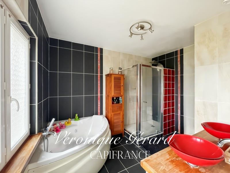 Maison - 107 m² - 4 pièces