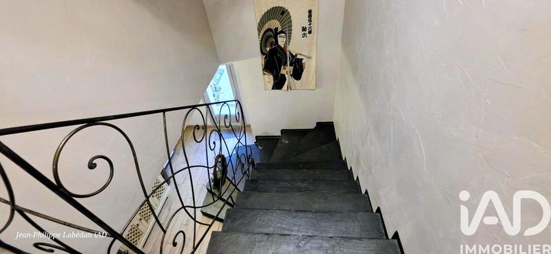 Maison - 370 m² - 8 pièces