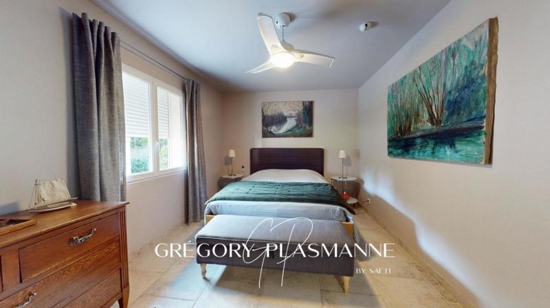 Villa - 188 m² - 8 pièces