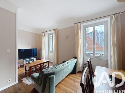 Appartement - 81 m² - 5 pièces