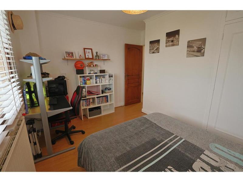 Maison - 152 m² - 8 pièces