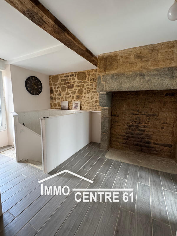 Maison - 228 m² - 8 pièces