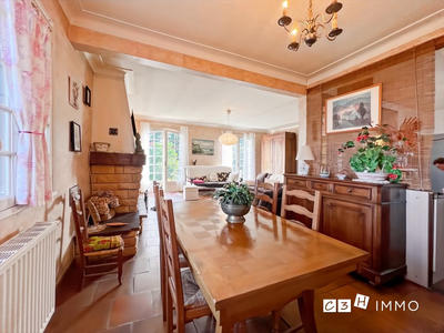 Maison ancienne - 94 m² - 3 pièces