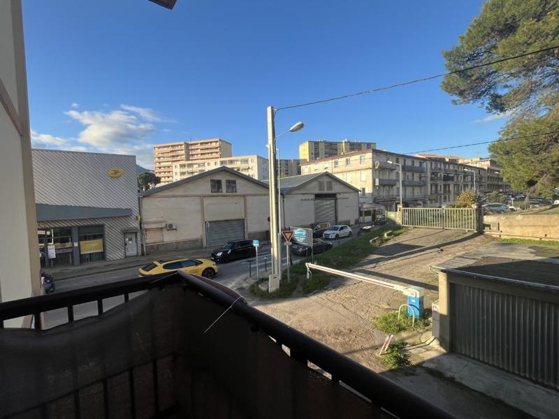 Appartement - 79 m² - 4 pièces